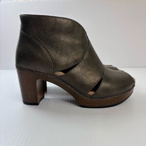 Dansko Maria Metallic Leather Peep Toe Ankle Booties Platform Heel Size 39